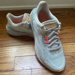 UNDER ARMOUR HOVR Machina 3 Grey SZ 8.5
